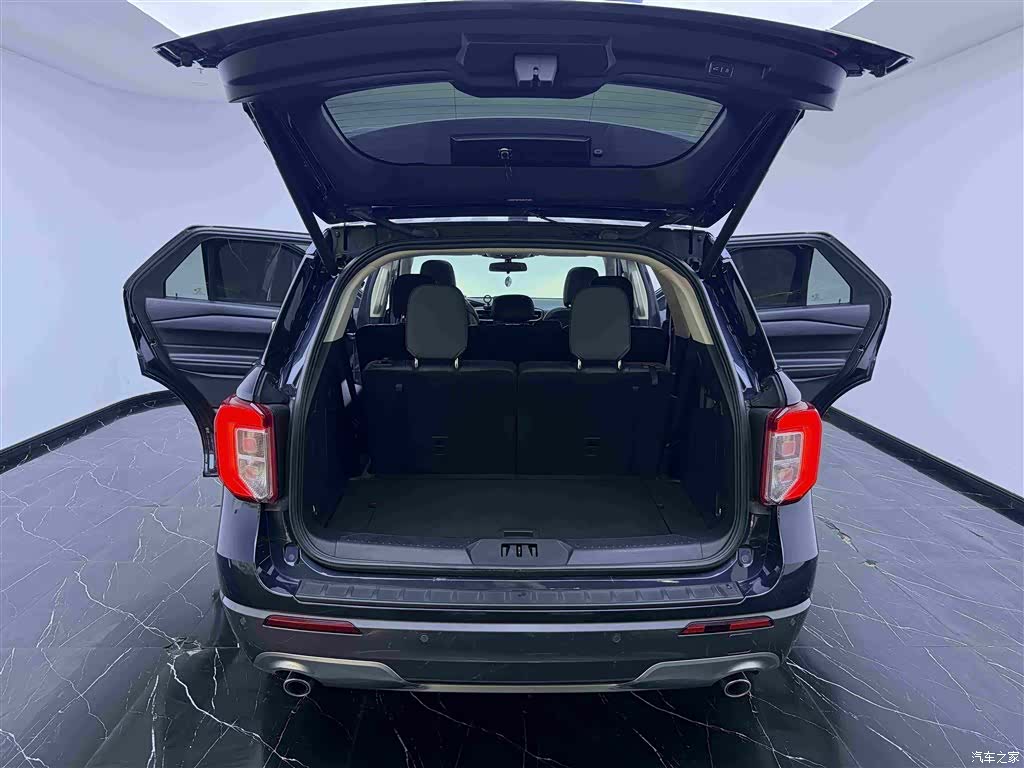 Ford Explorer, 2020 7