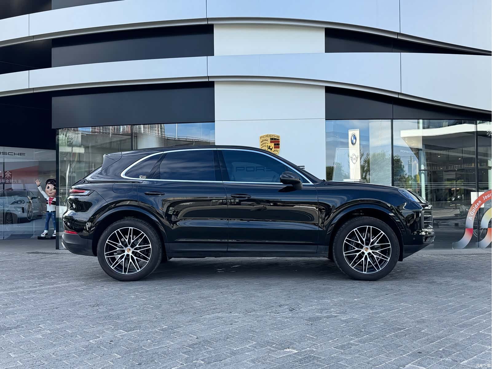 Porsche Cayenne, 2026 все фото