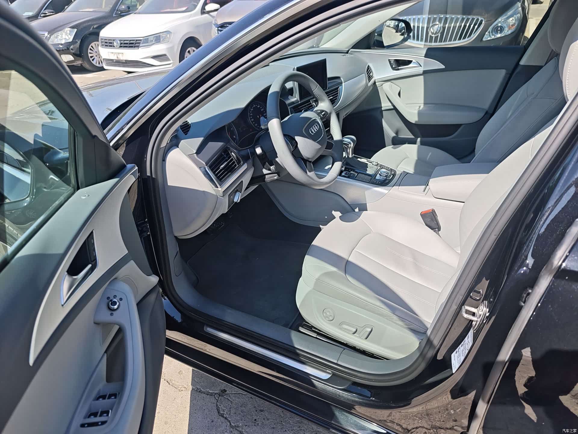 Audi A6L, 2015 7