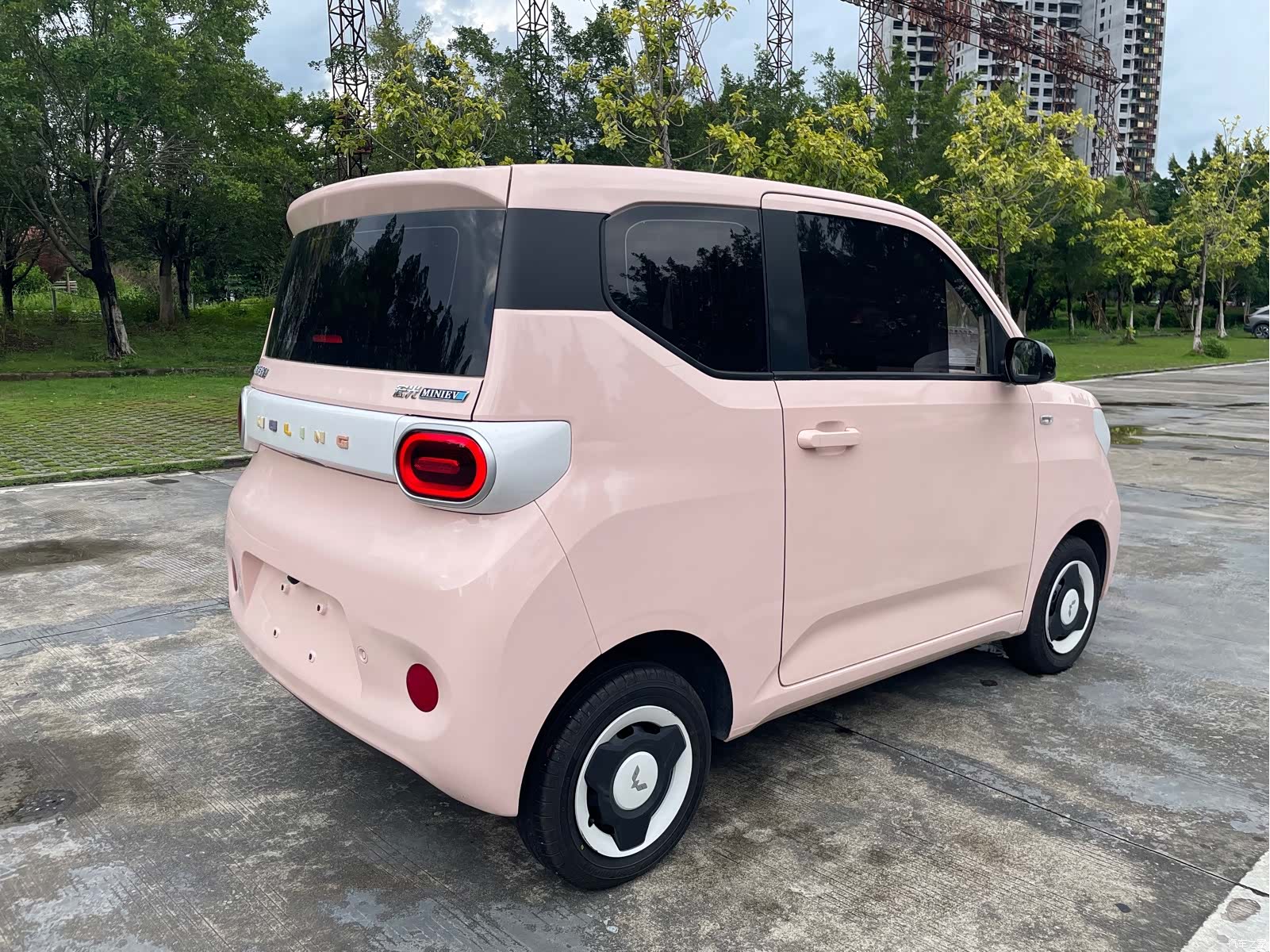 Wuling MINIEV, 2025 9
