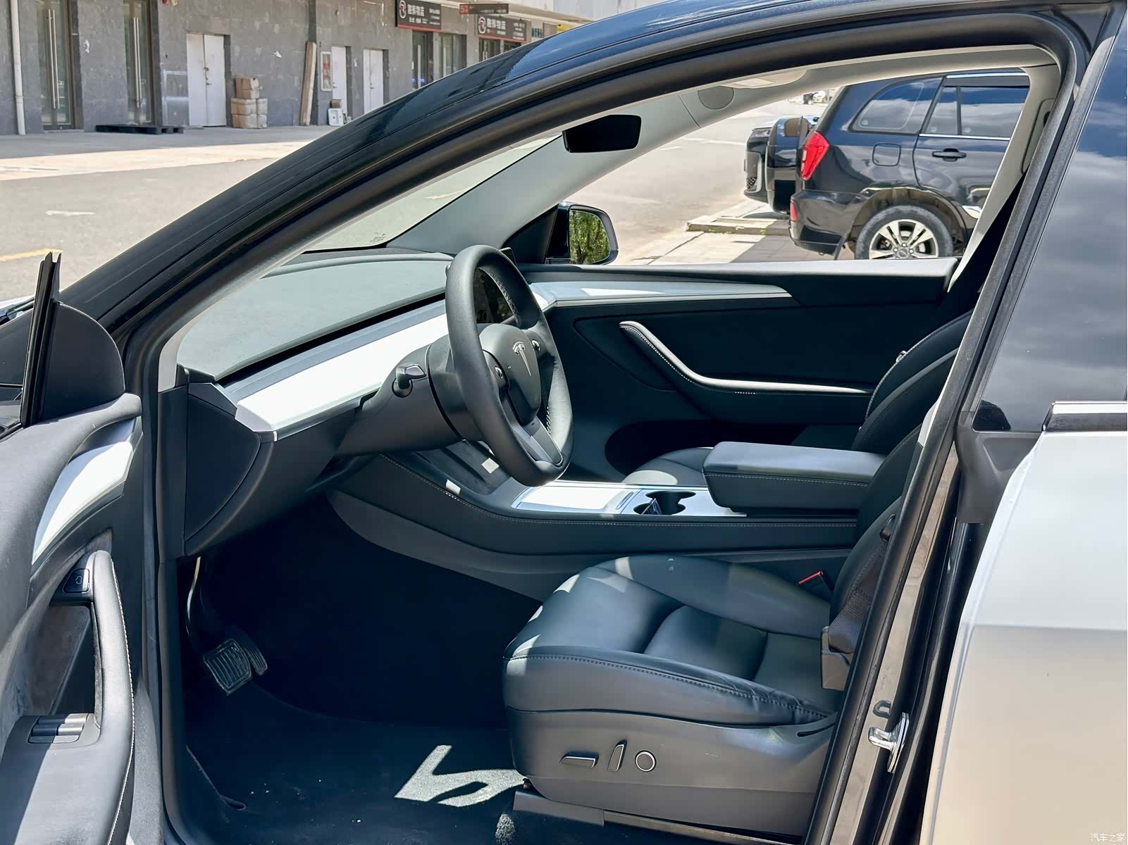 Tesla Model Y, 2022 7