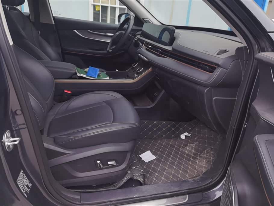 Exeed Chasing the wind C-DM