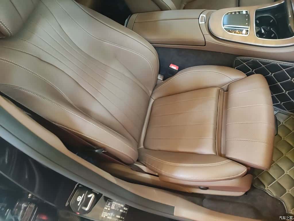 Mercedes-Benz E-Class, 2022 25