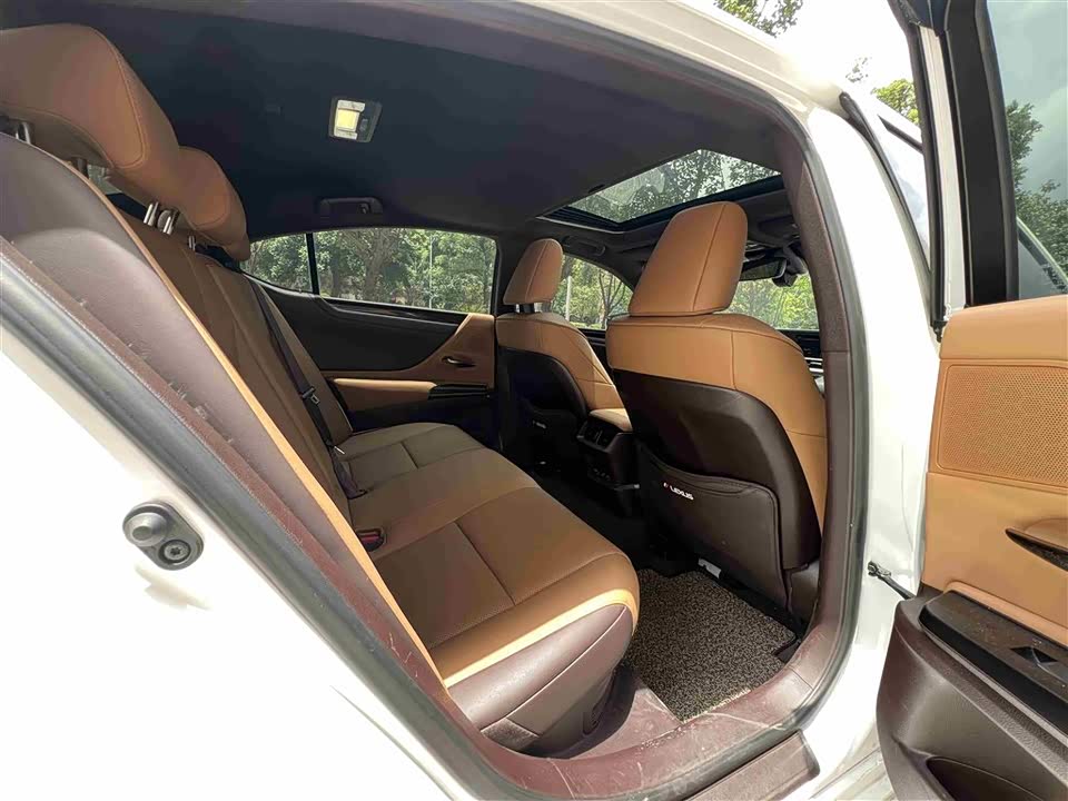 Lexus ES Lexus ES