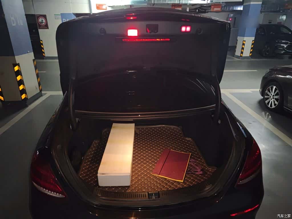 Mercedes-Benz E-Class, 2019 10