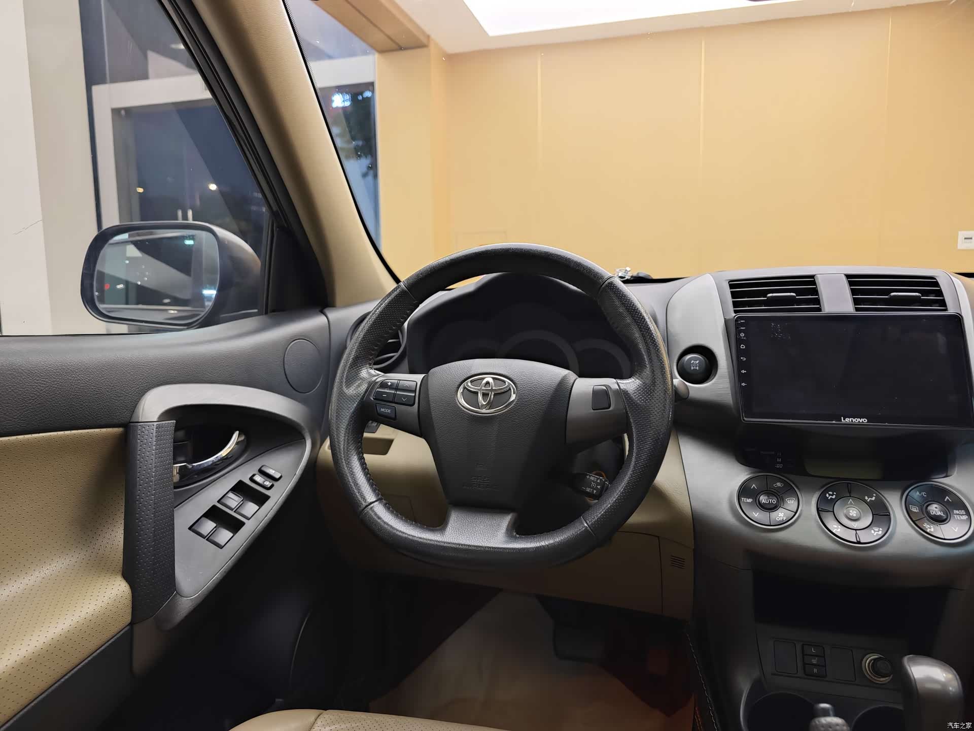 Toyota RAV4, 2012 15