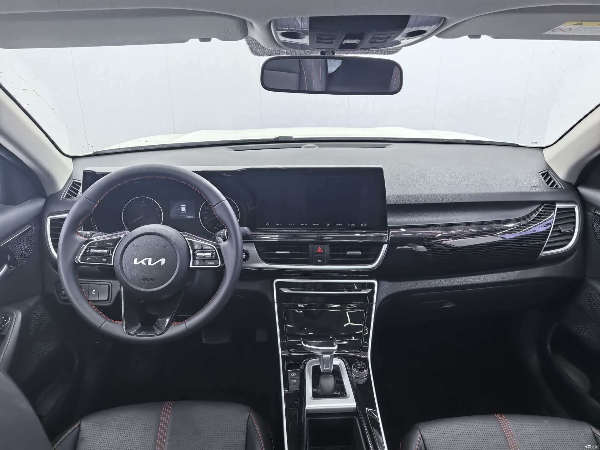Kia KX3, 2023 6