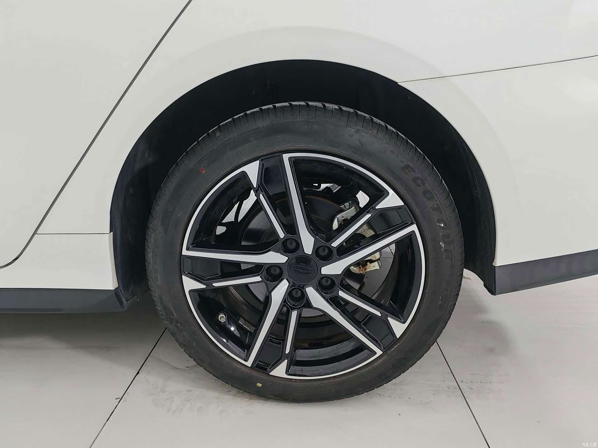 Geely Binray, 2024 16