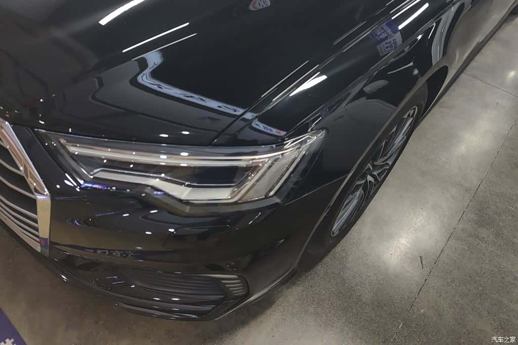 Audi A6L, 2021 все фото