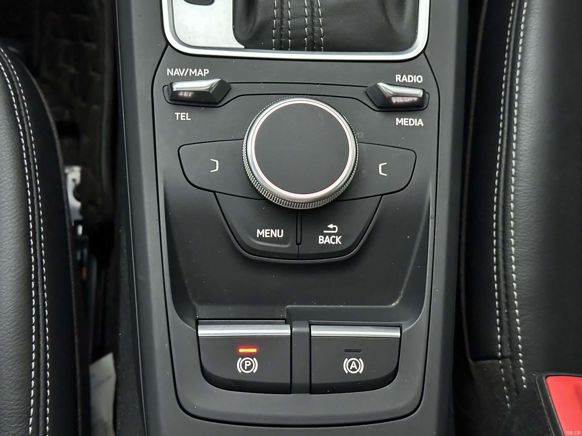 Audi Q2L, 2023 12
