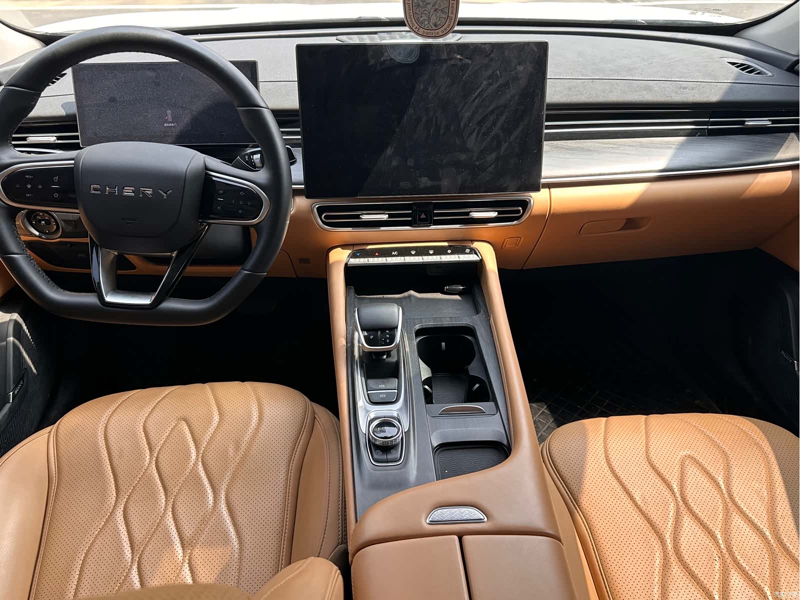 Chery Arrizo 8, 2026 все фото