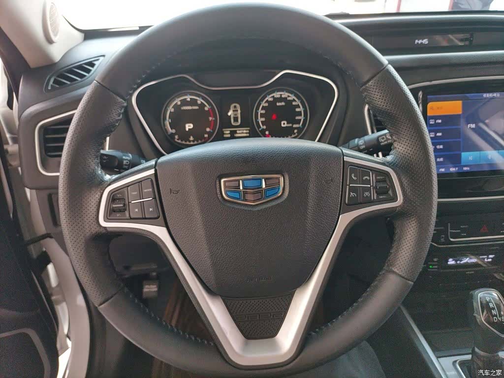 Geely X6, 2017 11