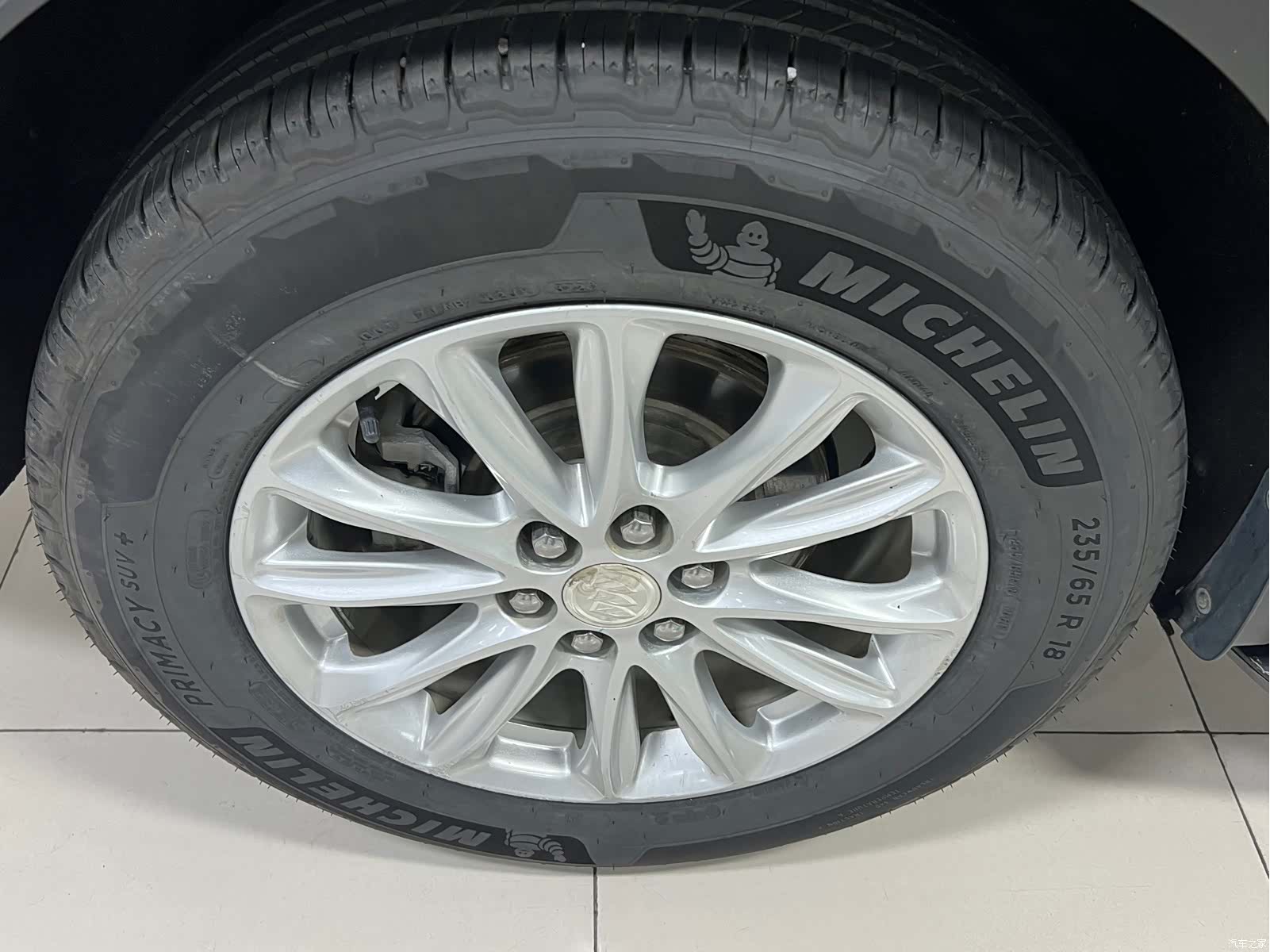 Buick Enclave, 2020 19
