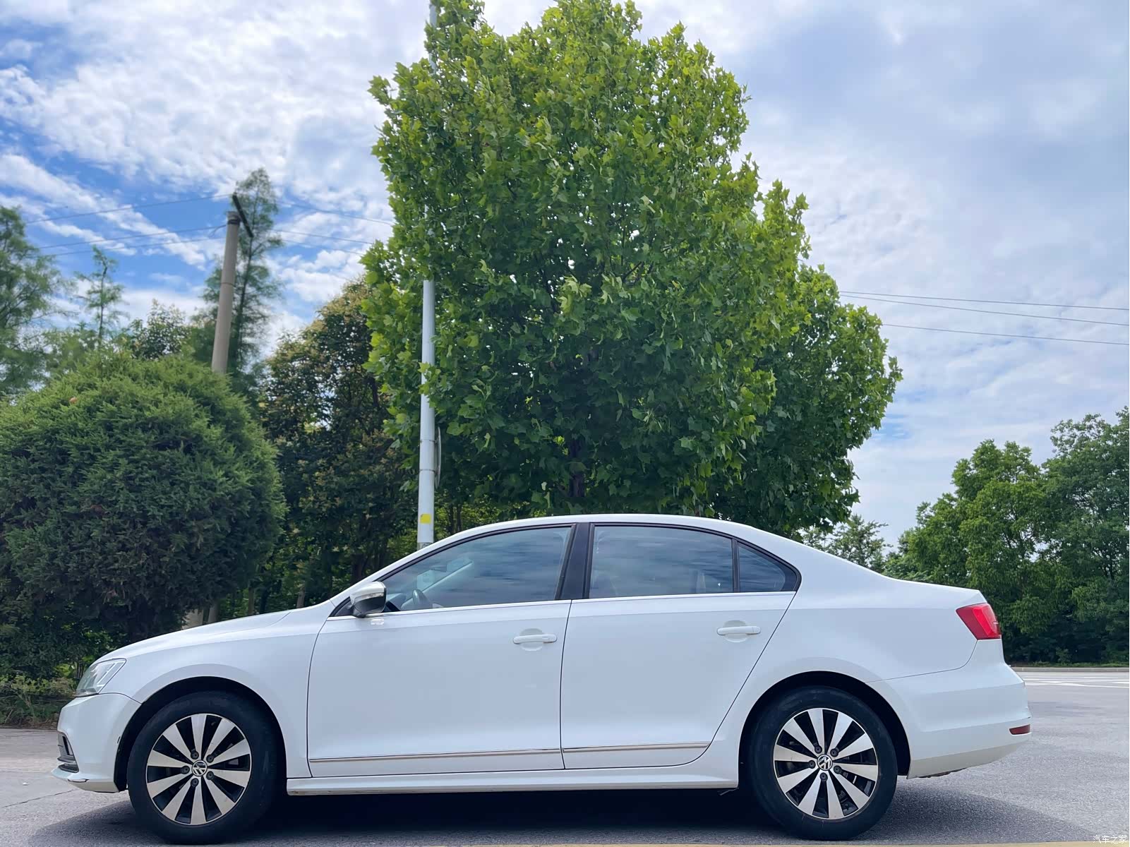 Volkswagen Sagitar, 2017 4