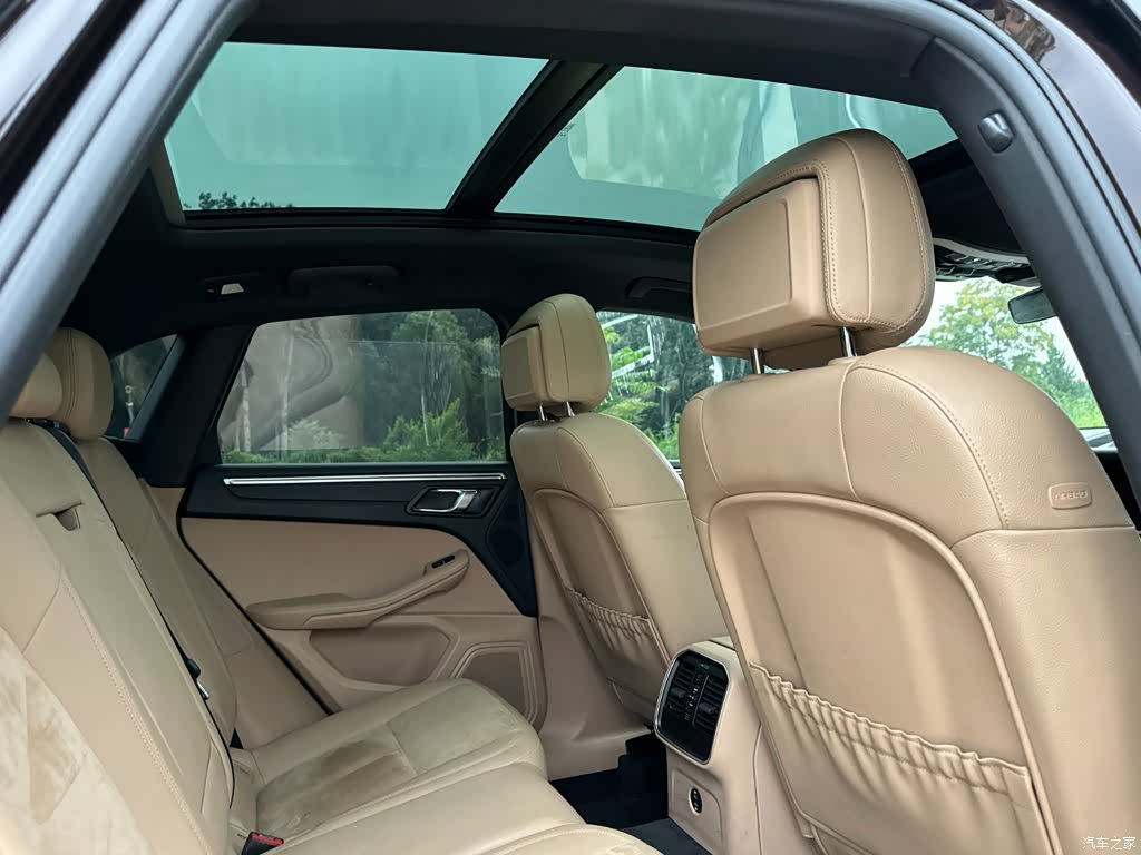 Porsche Macan, 2020 21