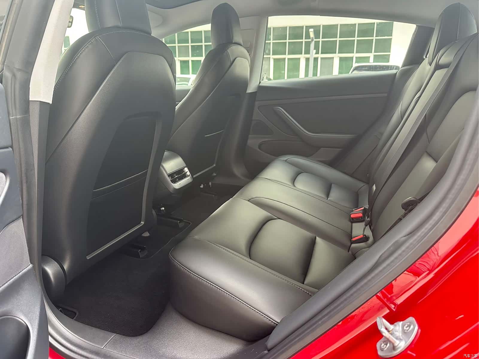 Tesla Model 3, 2020 9