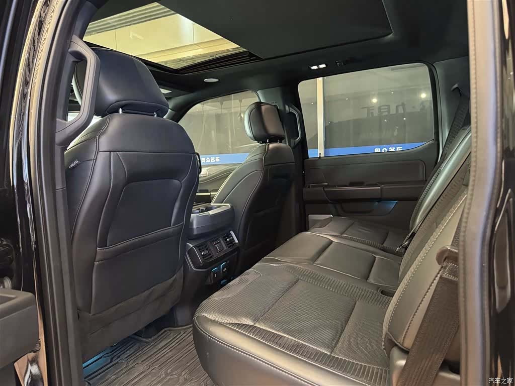 Ford F-150, 2023 10