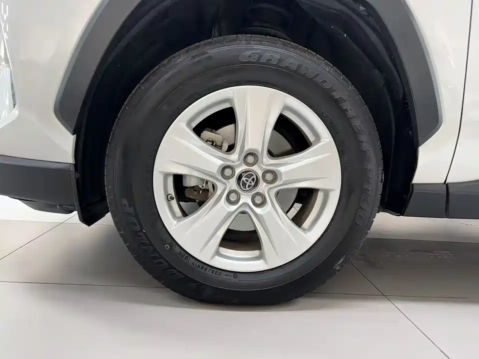 Toyota RAV4 Rongfang