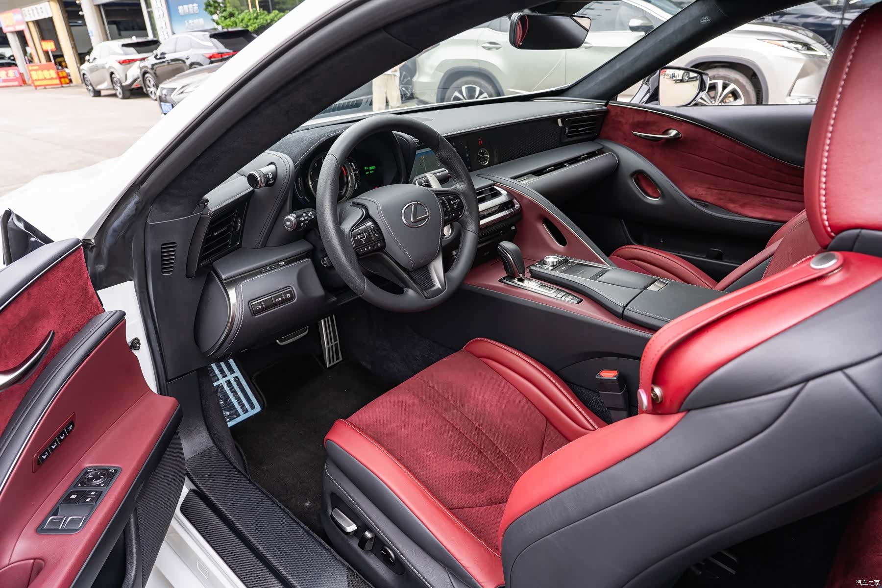 Lexus LC, 2019 9