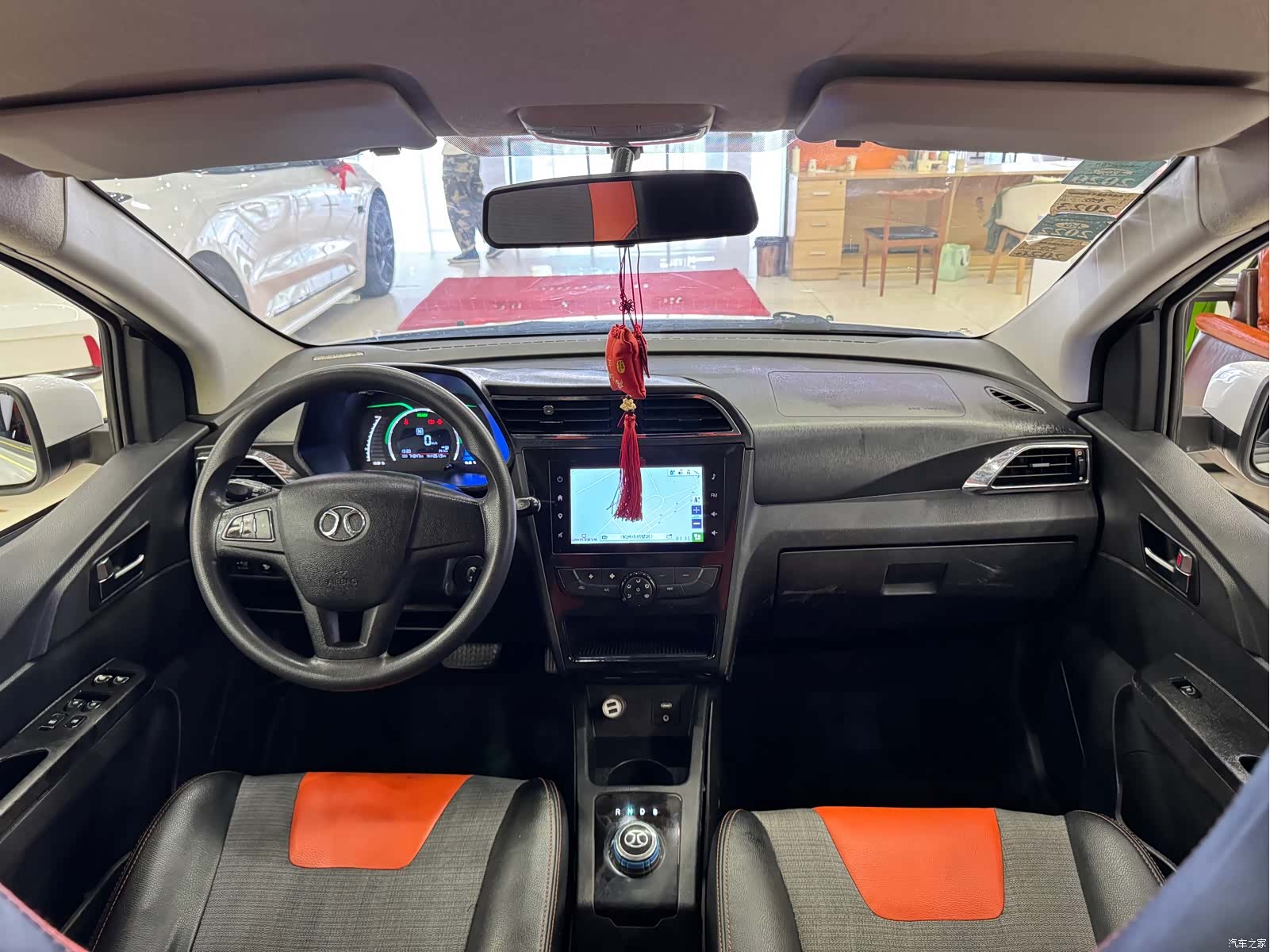 BAIC EC200, 2018 6
