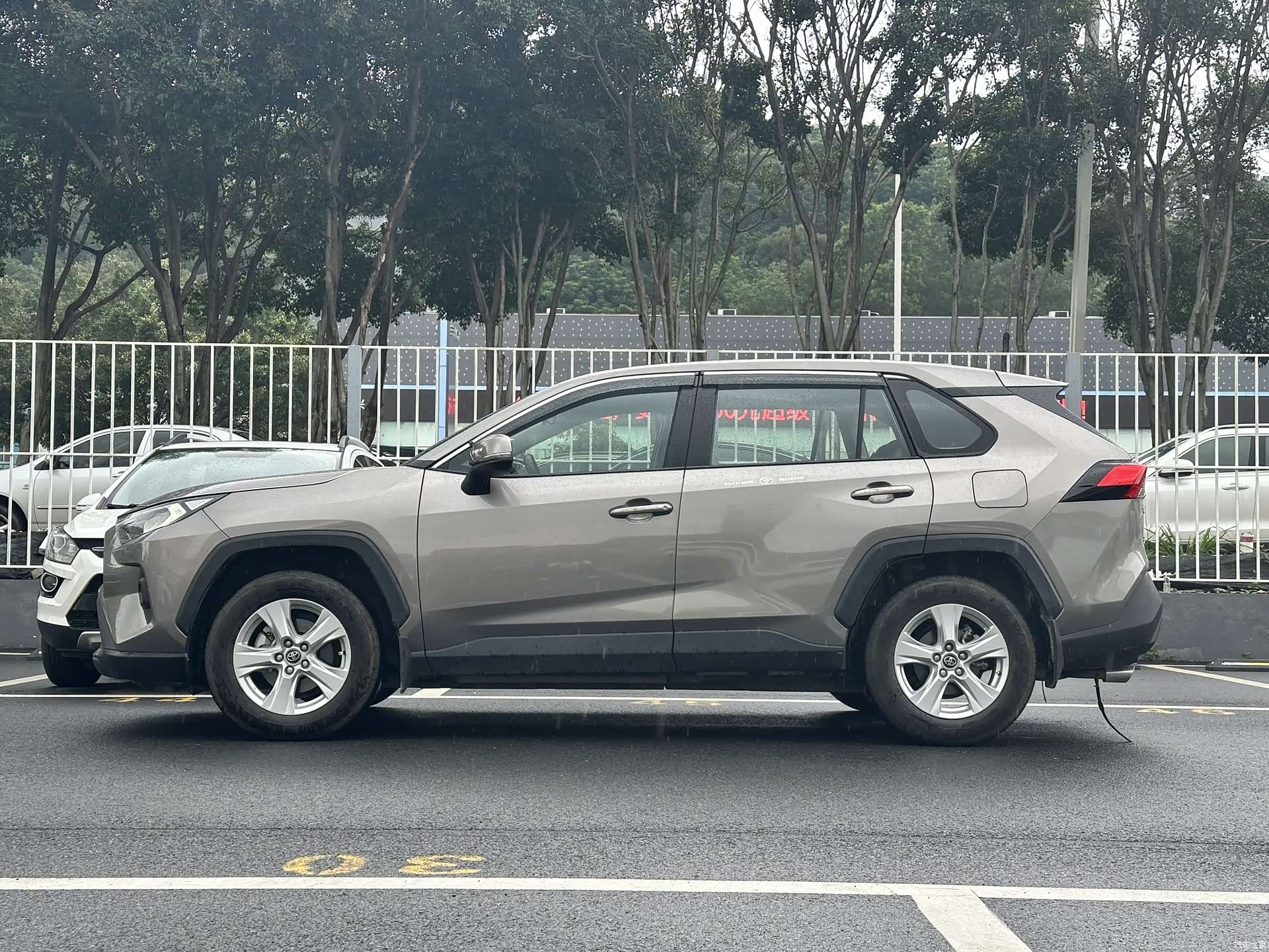 Toyota RAV4, 2024 2