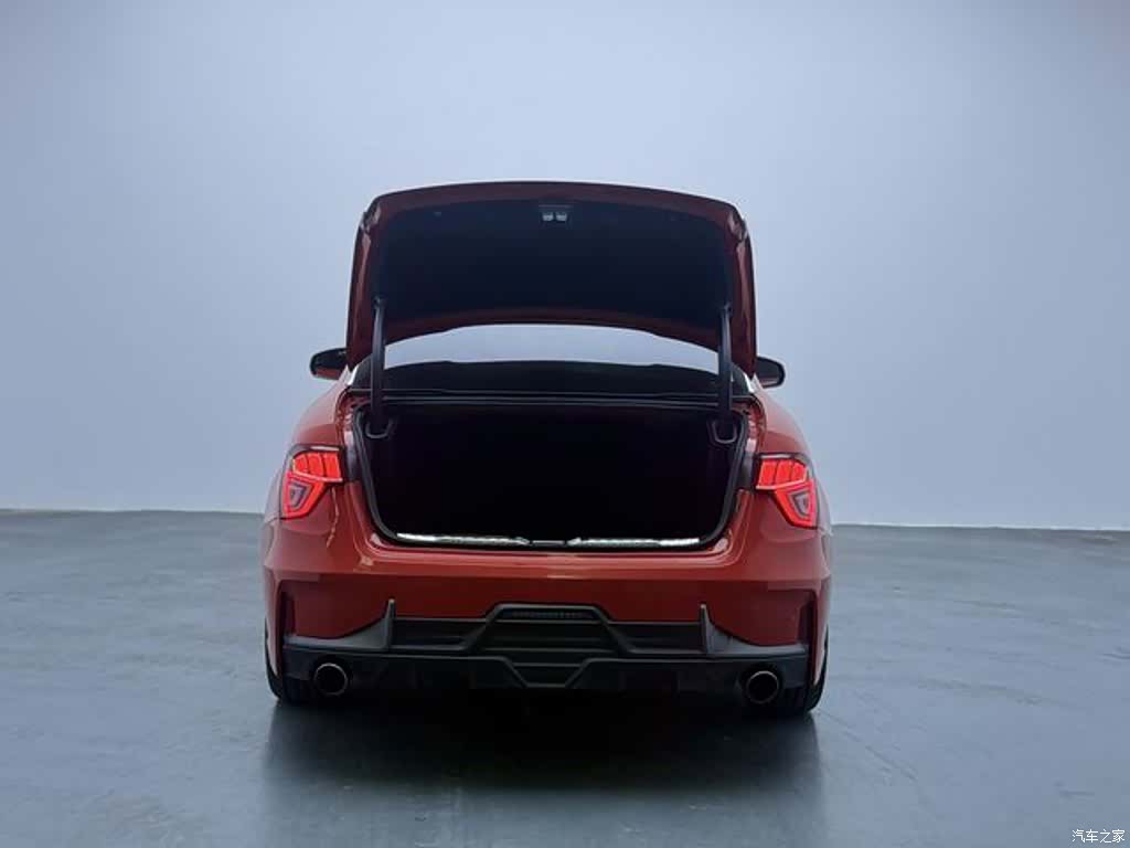 Lynk & Co 01, 2018 21