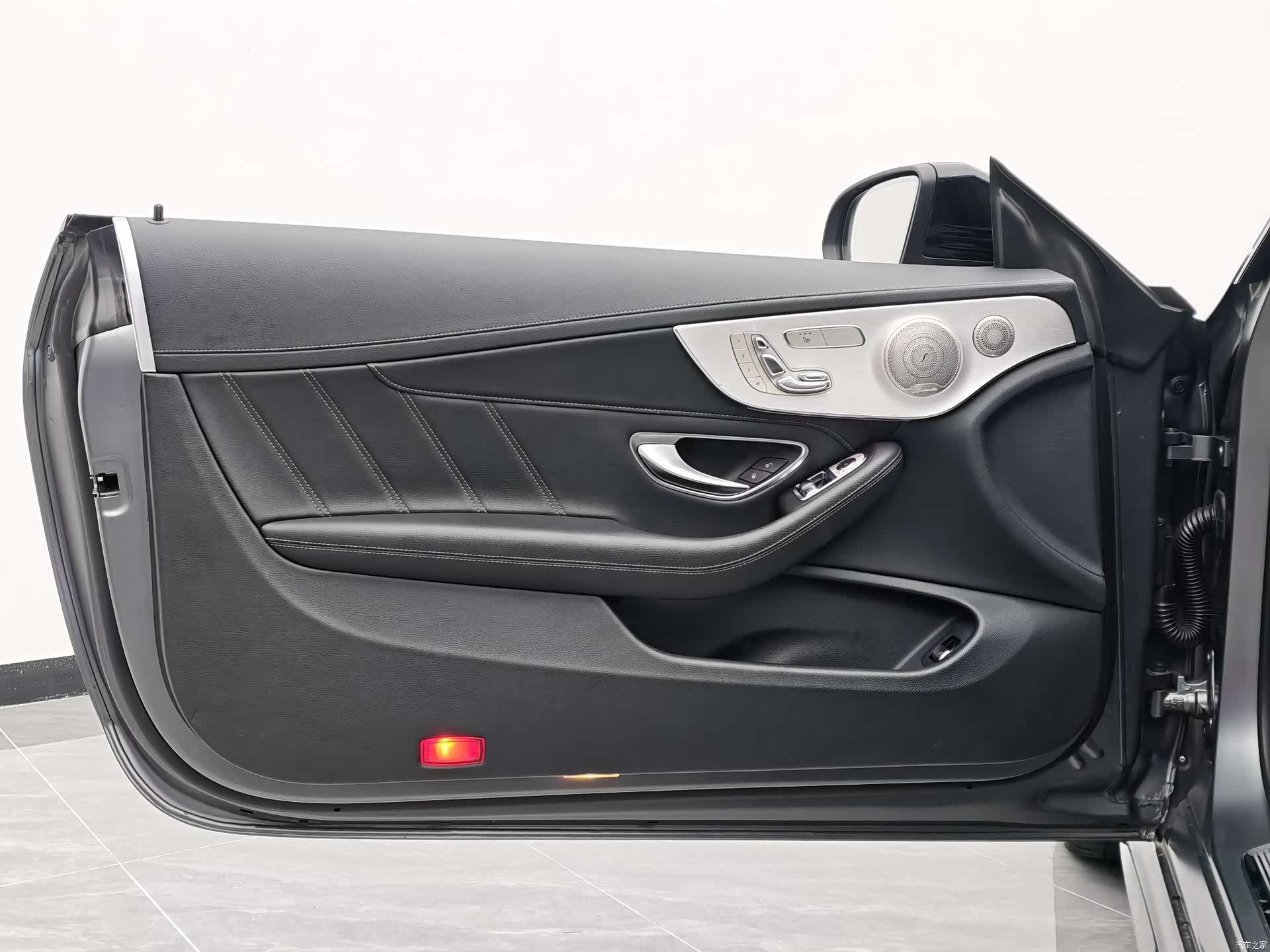 Mercedes-Benz C-Class, 2019 11