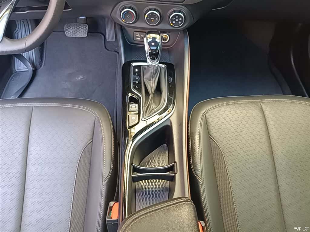 Buick Verano, 2022 14