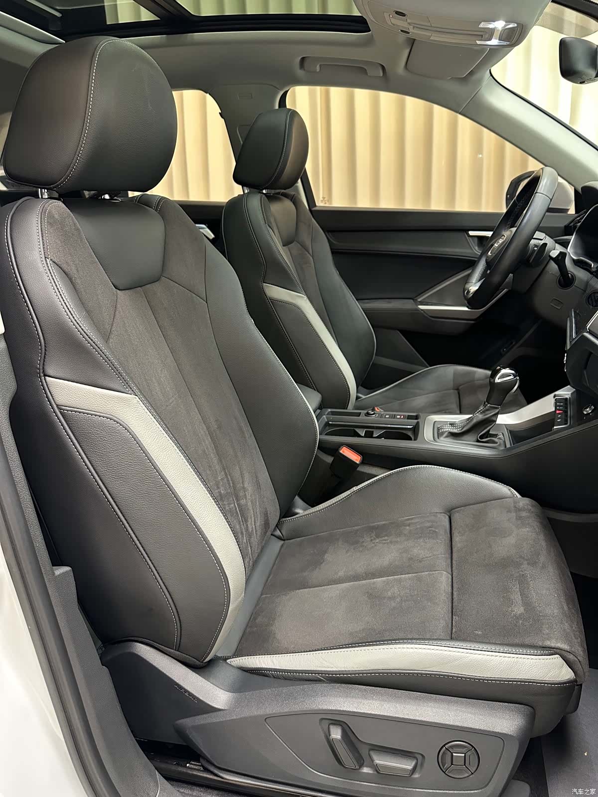 Audi Q3, 2023 12