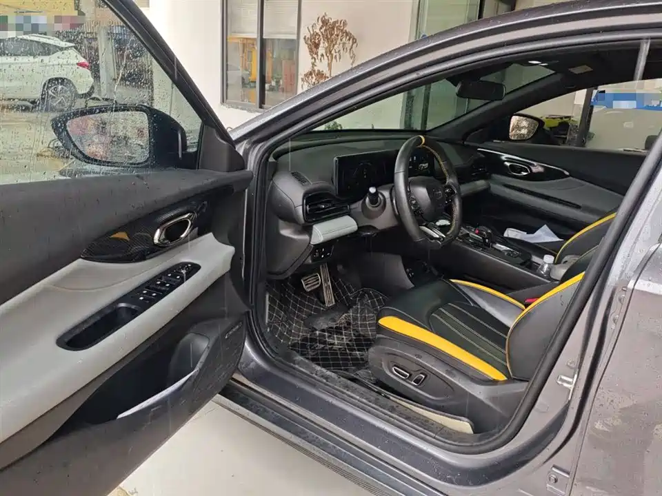 Trumpchi Shadow Leopard