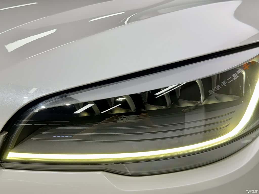 Lincoln Aviator, 2021 все фото