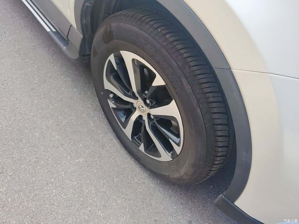 Toyota RAV4, 2017 14