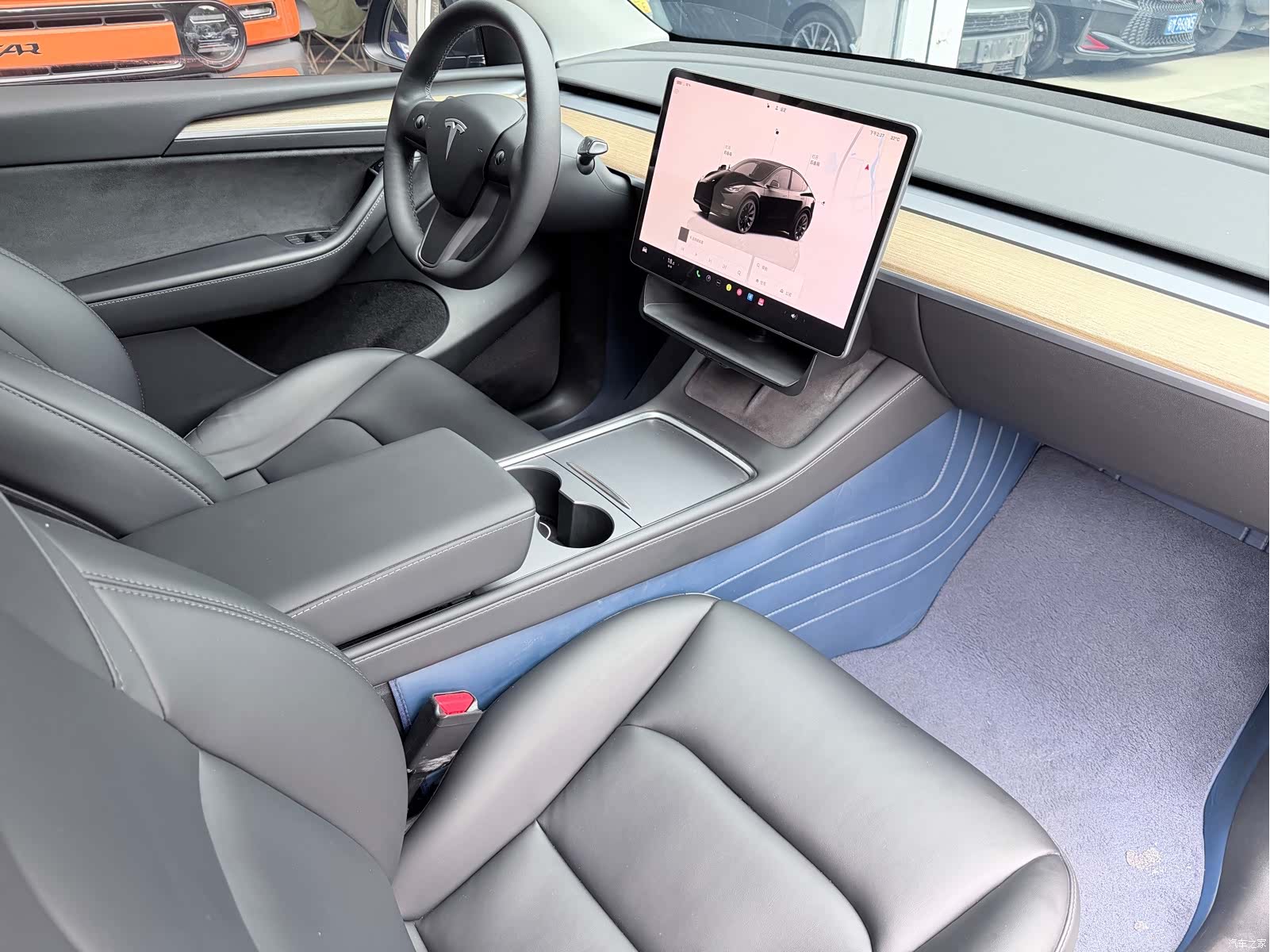 Tesla Model Y, 2022 11