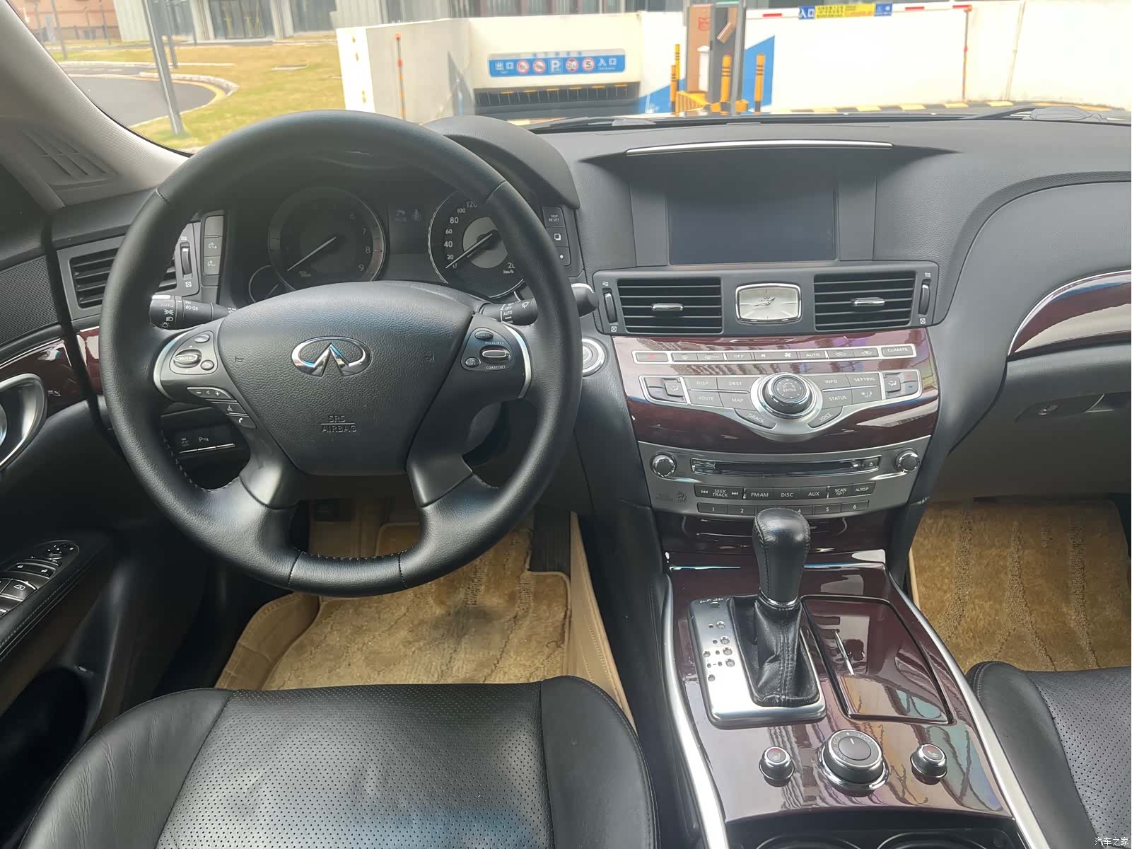 Infiniti Q70, 2016 14
