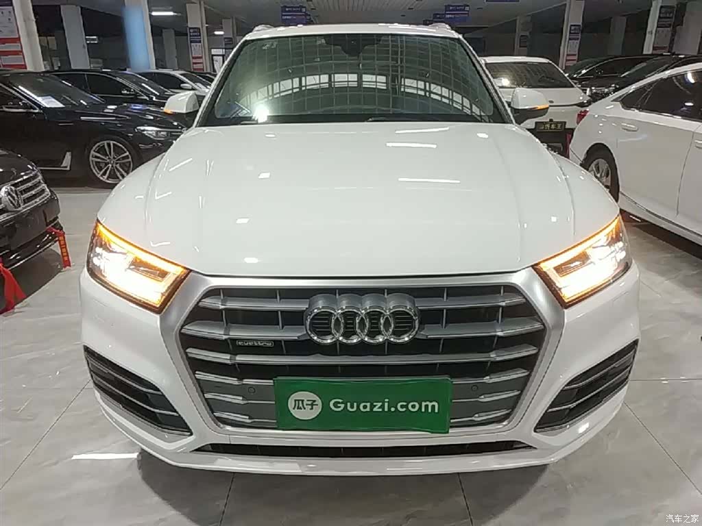 Audi Q5L, 2019 3