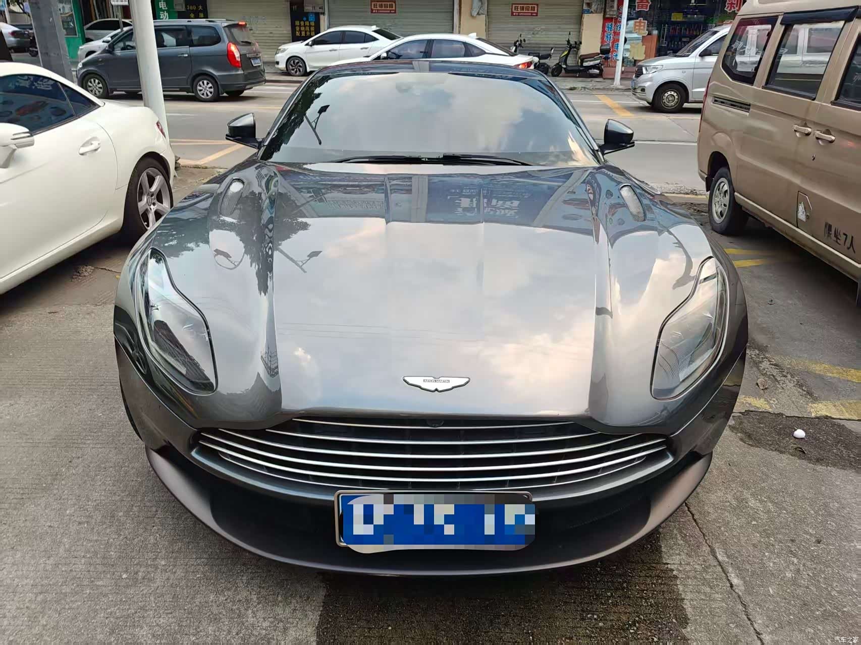Aston Martin DB11, 2020 2