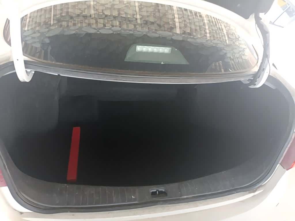 DongFeng E70, 2022 19
