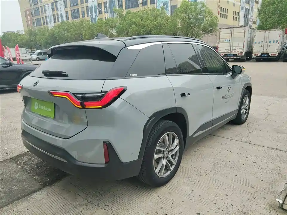 NIO ES6