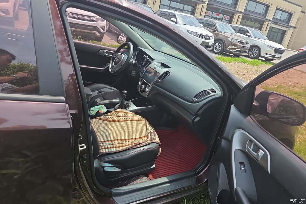 Kia GL, 2012 8