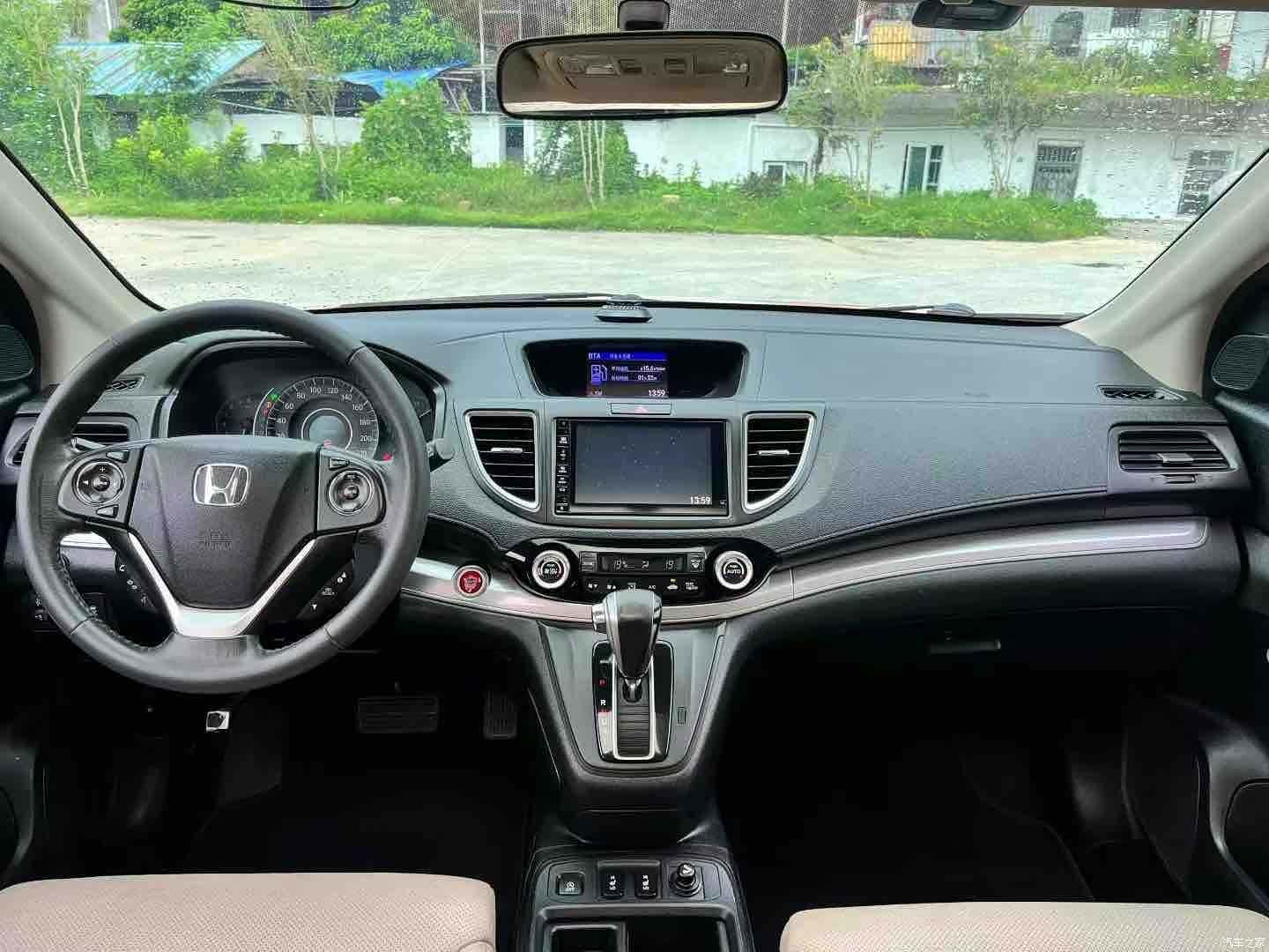 Honda CR-V, 2016 все фото