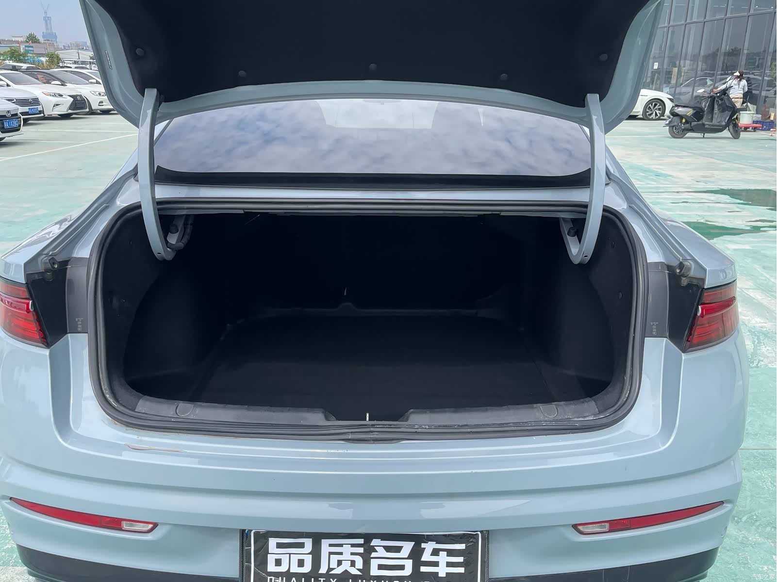Geely Preface, 2023 13