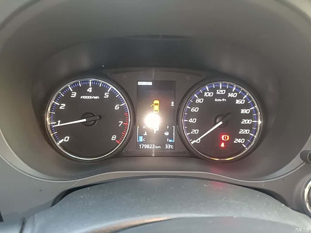 Mitsubishi Outlander, 2017 12