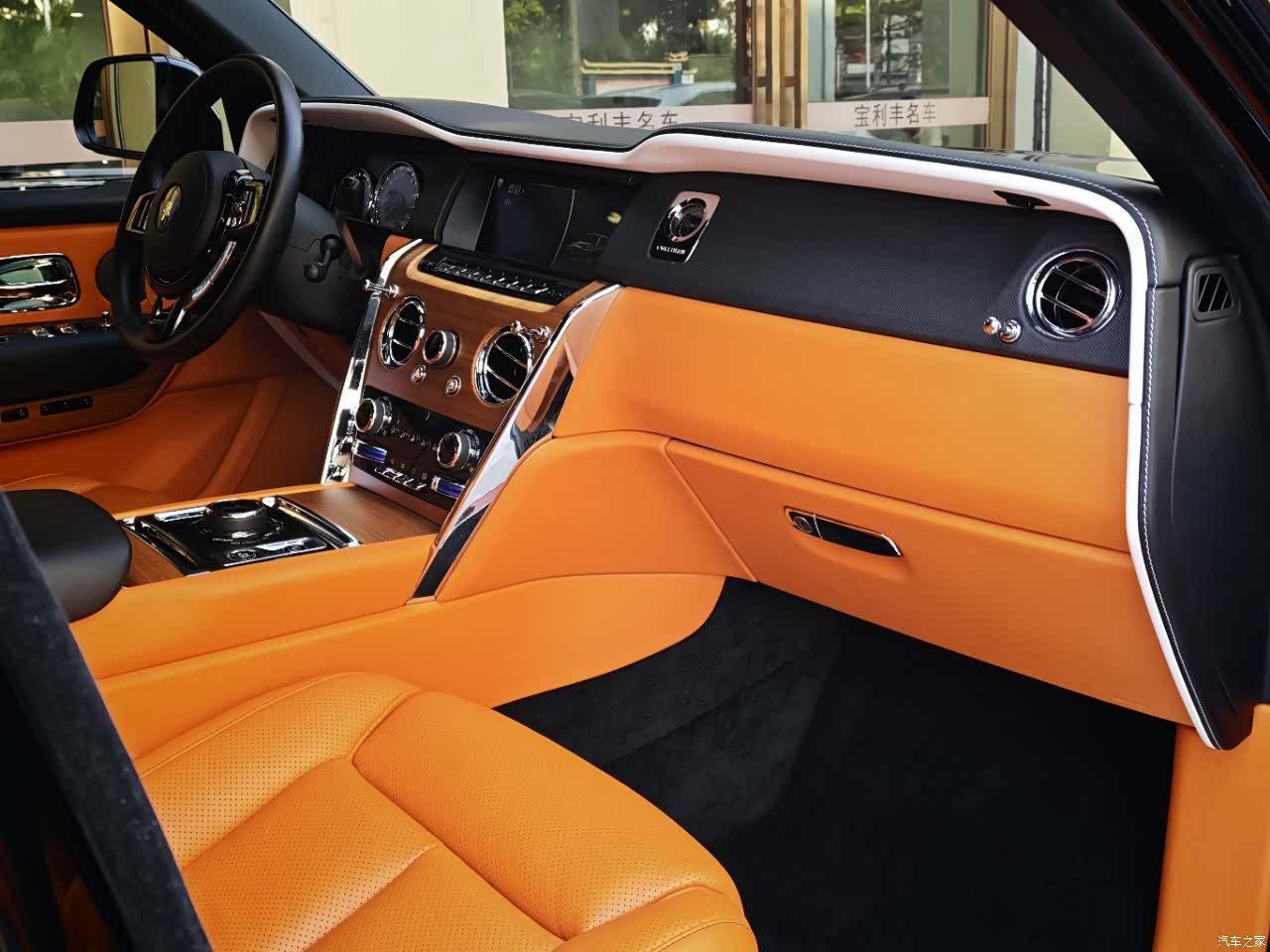 Rolls-Royce Cullinan, 2021 11