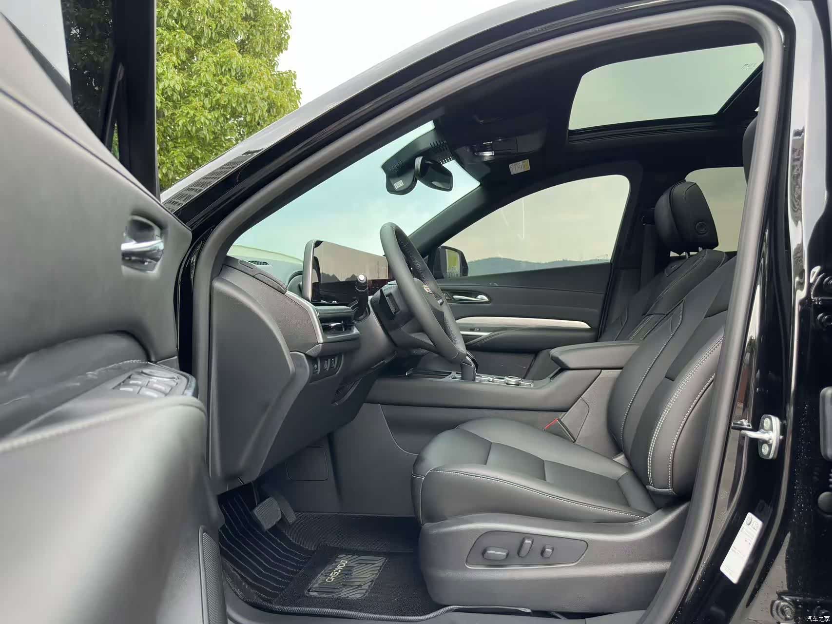Cadillac XT4, 2026 8