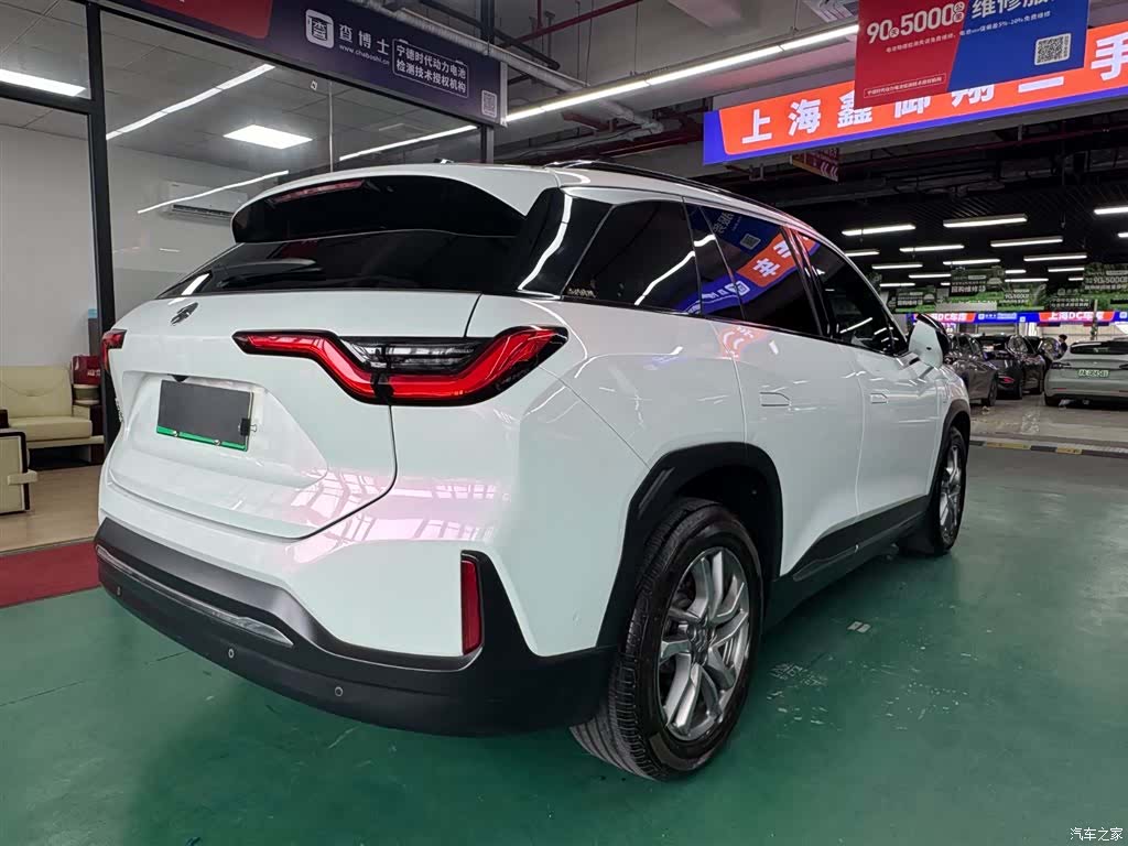 NIO ES6, 2022 4