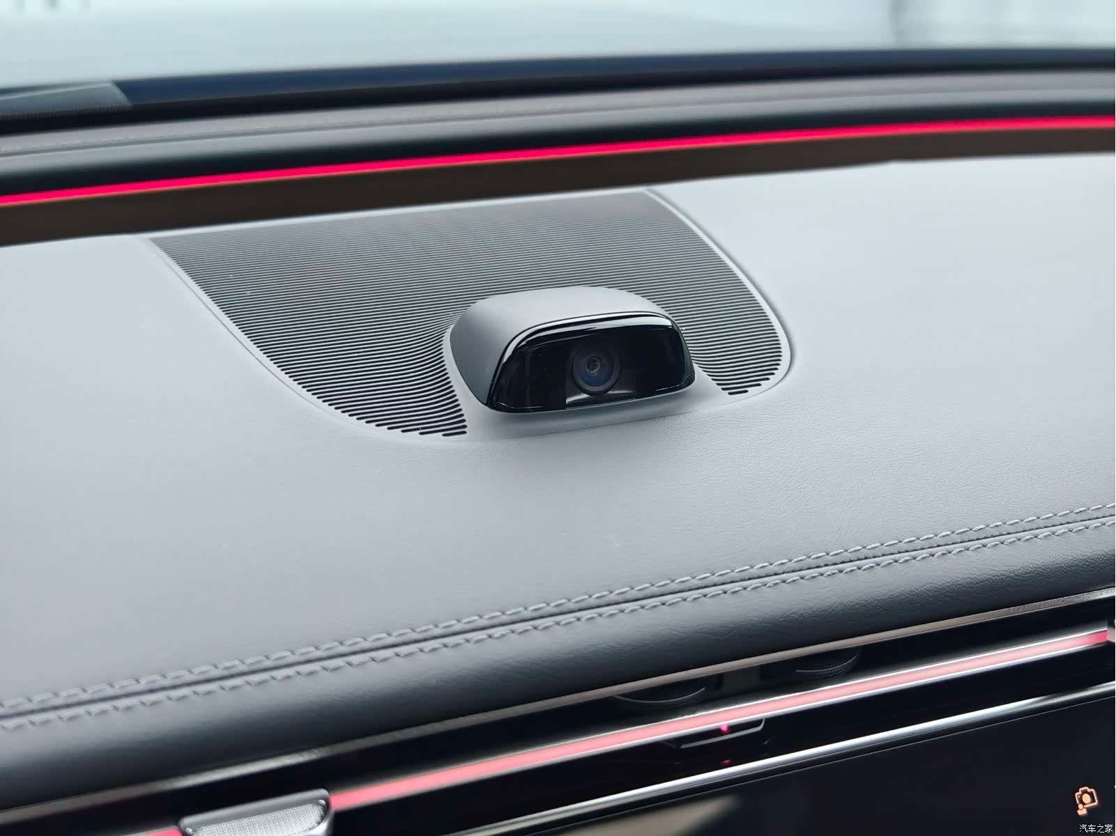 Mercedes-Benz E-Class, 2025 9