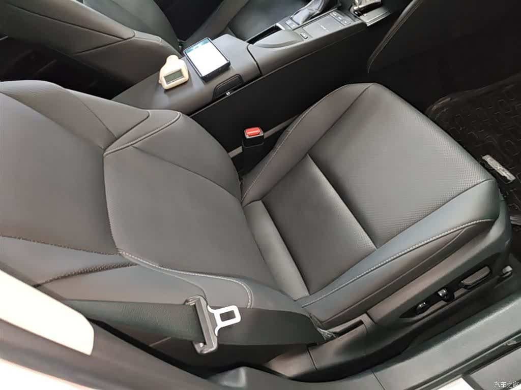 Lexus ES, 2022 25