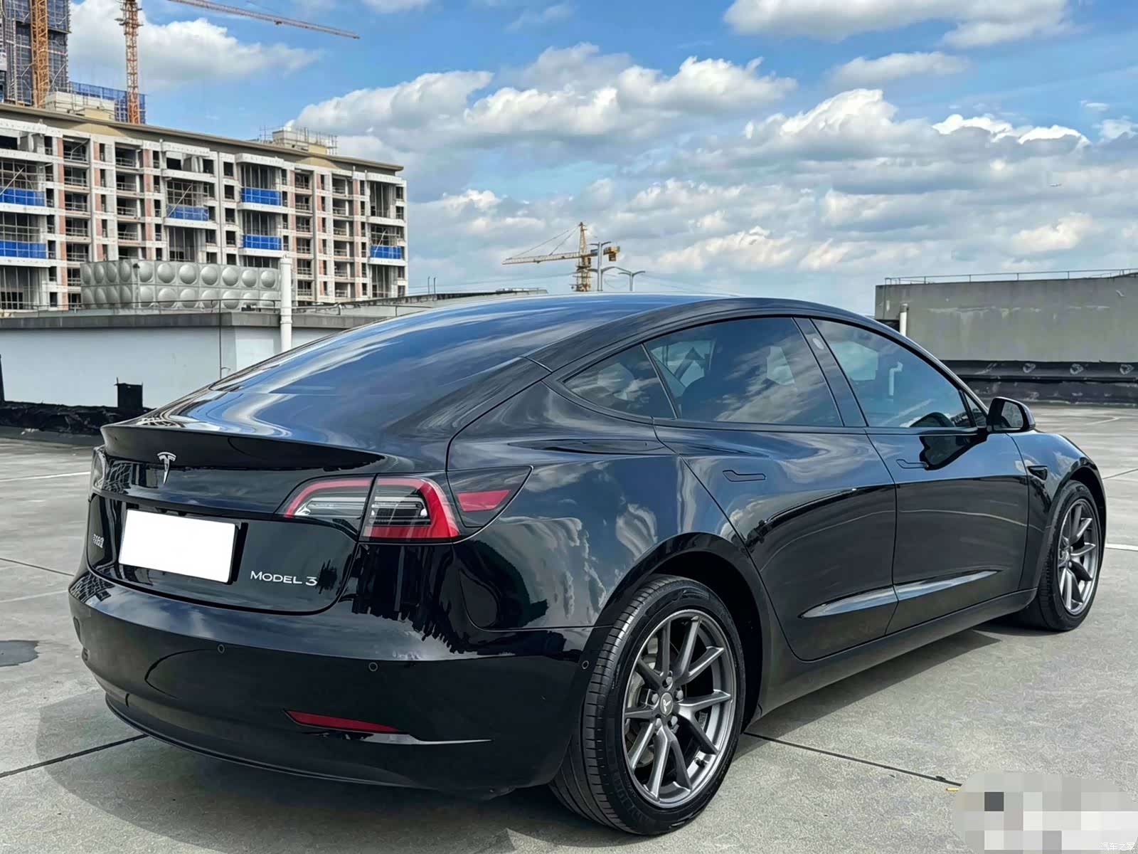 Tesla Model 3, 2022 все фото