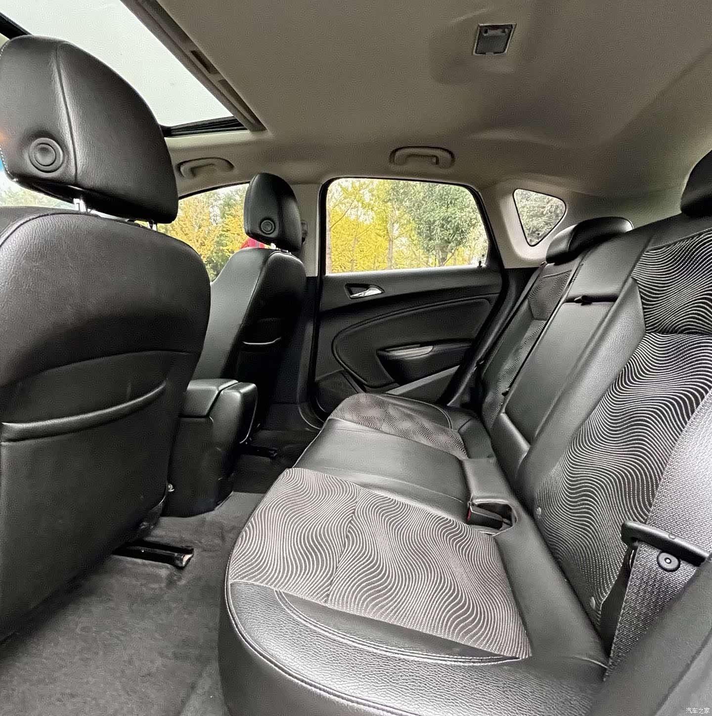 Buick XT, 2013 6