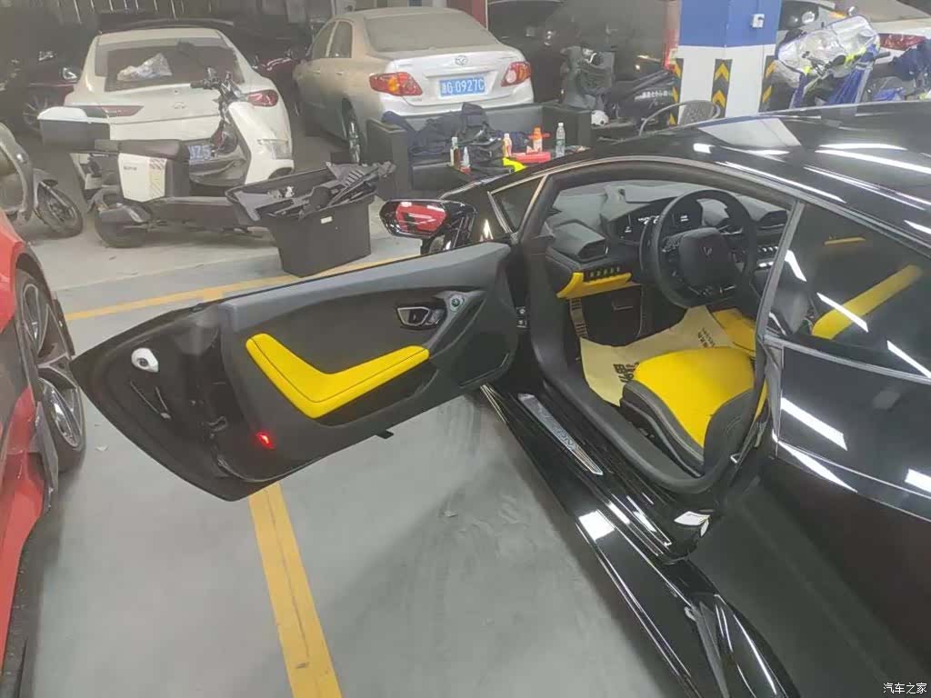 Lamborghini Huracán, 2023 6